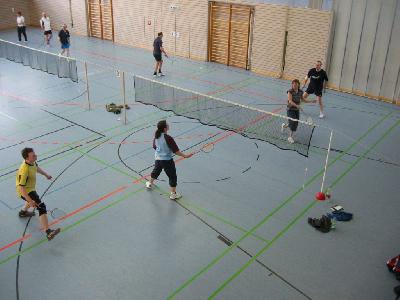 Das 2. Halbfinale. Christian und Heike gegen Jutta und Gerd. Auch hier gewinnt die Paarung, welche im Doppel spielt (Jutta und Gerd).