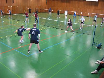 Claudia und Gerd unterlagen im Finale der Hobbyspieler knapp mit 17:21.