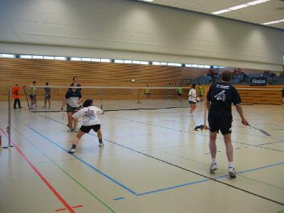 Gudrun flitzt am Netz hin und her ...