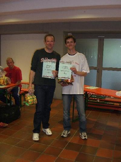 Bei der Siegerehrung war Hans schon verschunden :-)